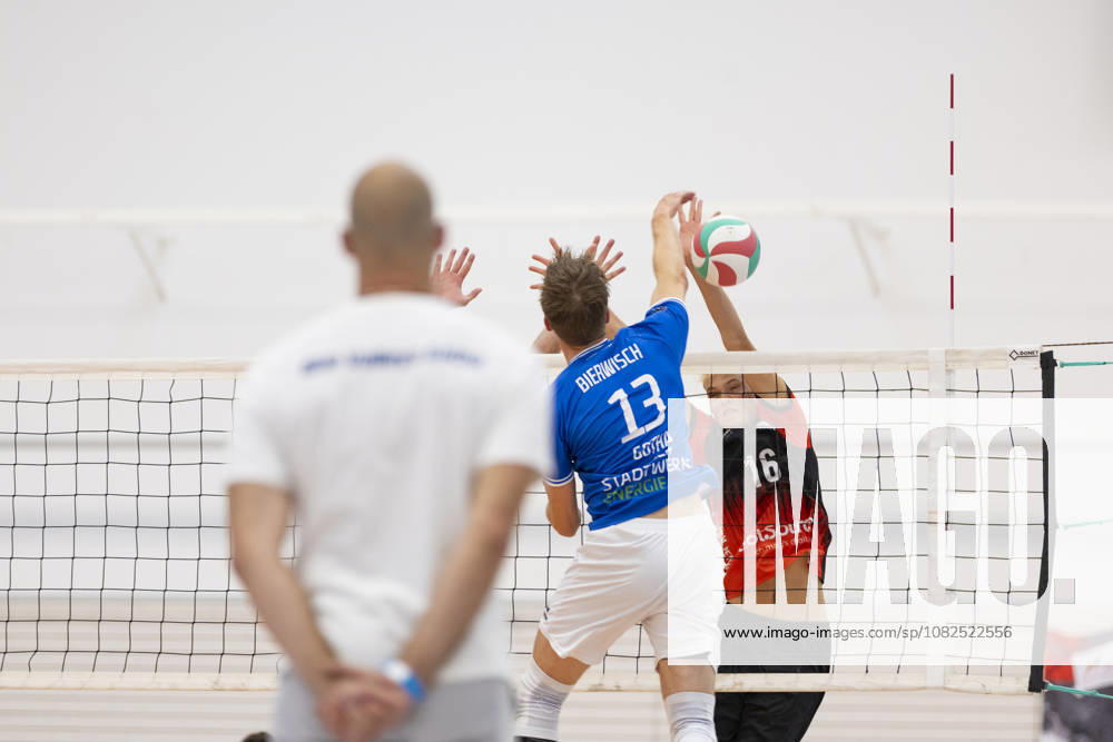 TVV Men s Cup Final: Blue Volleys Gotha vs. 1 VSV Jena 90, Erfurt, September 6, 2026; Bennedikt Scharr (16, 1 VSV Jena 90) vs. Ben Bierwisch (13, Blue Volleys Gotha); TVV Men s Cup Final: Blue Volleys Gotha vs. 1 VSV Jena 90, Rieth Sports Hall, Erfurt