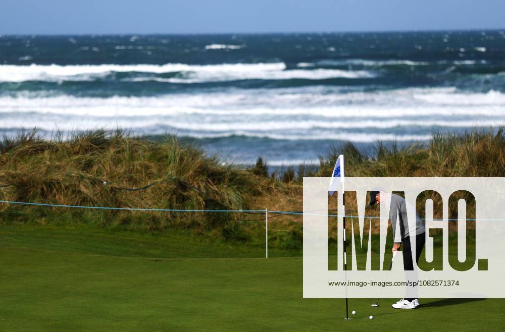 2026 Amgen Irish Open - Previews, Trump International Golf Links, Doonbeg, Clare 8 9 2026 Rory McIlroy practices at the 15th hole Rory McIlroy practices at the 15th hole 8 9 2026