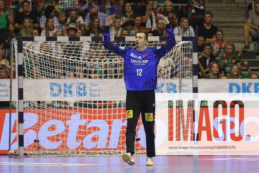 Opel HBL Handball, SC Magdeburg vs. THW Kiel,, from left: Matej Mandic (Magdeburg), 12 celebrating a saved shot, blocked, saved, Magdeburg goalkeeper