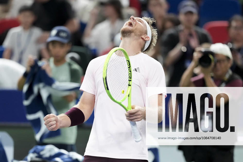 (261018) -- SHANGHAI, Oct. 18, 2026 -- Alejandro Davidovich Fokina of Spain celebrates after the men s singles final match against Rafael Jodar of Spain at the 2026 ATP, Tennis Herren tour Shanghai Masters tennis tournament in Shanghai, China, Oct. 18, 2026. ) (SP)CHINA-SHANGHAI-TENNIS-SHANGHAI MASTERS-MEN S SINGLES (CN) WangxXiang