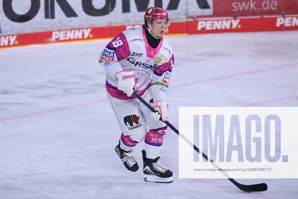 Ice Hockey: DEL Matchday 10—Krefeld Pinguine vs. Eisbären Berlin on October 18, 2026, at the Yayla Arena in Krefeld. Jonas Müller, Berlin. In accordance with the guidelines of the DEL (German Ice Hockey League), the publication and further use of the footage in electronic media and on all kind is not permitted xRx