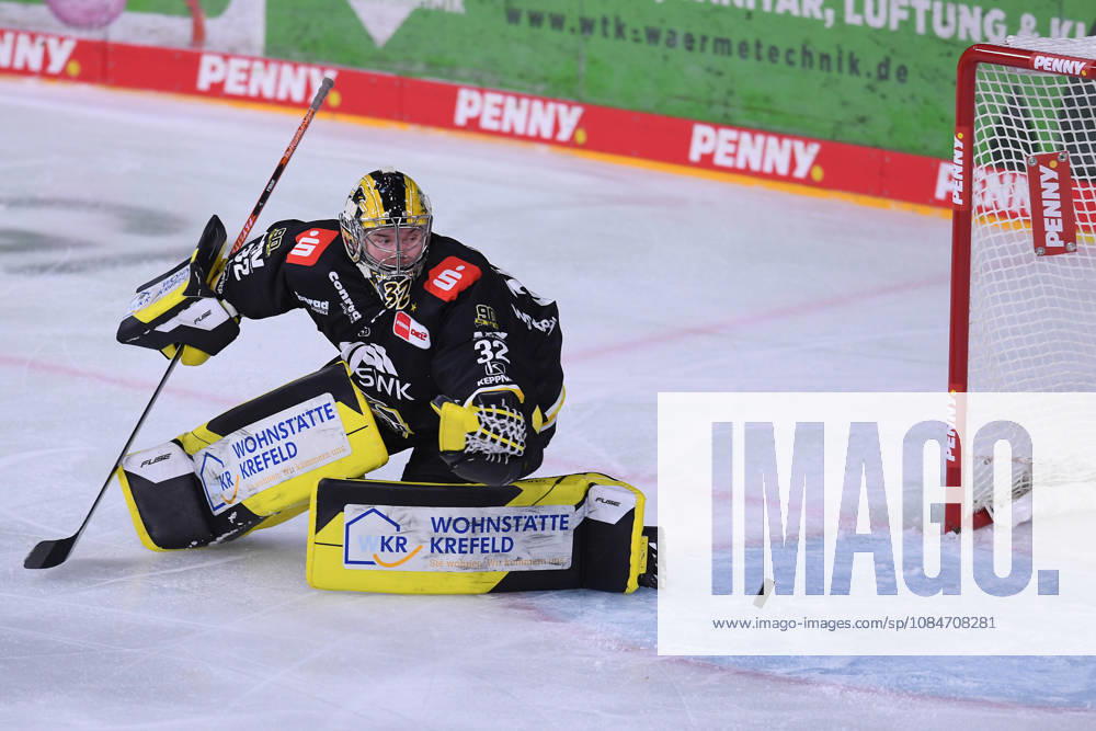 Ice Hockey: Penny DEL, Matchday 10—Krefeld Pinguine vs. Eisbären Berlin on October 18, 2026, at the Yayla Arena in Krefeld. Goal to make it 0–1 by Markus Vikingstad (Berlin); Juha Jatkola (Krefeld) is defeated. In accordance with the regulations of the DEL (German Ice Hockey League, the publication and reuse of the footage in electronic media and on devices of any kind during the game is not permitted xRx