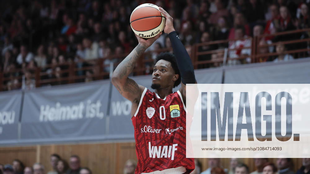 Pictured: Eddie Colbert III of the Würzburg Baskets, 0 on a three-pointer, 18 10 2026, Fitness First Würzburg Baskets vs. SYNTAINICS MBC, Netto BBL Cup, Round of 16, Germany, 97072, tectake Arena Würzburg,