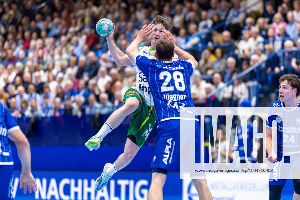 L R Oskar Neudeck, Frisch Auf Göppingen, 02 vs. Hendrik Wagner, TBV Lemgo Lippe, 28 GER, TBV Lemgo Lippe vs. Frisch Auf Göppingen, Handball, 1st Bundesliga, Matchday 9, 2026–2027 Season, October 18, 2026 GER, TBV Lemgo Lippe vs. Frisch Auf Goeppingen, Handball, 1st Bundesliga, Matchday 9, 2026–2027 season, October 18, 2026 Lemgo