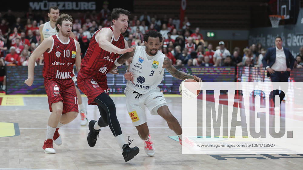 Pictured from left: Calvin Wishart (Würzburg Baskets, 10) and Alen Pjanic (Würzburg Baskets, 35) against DeLonnie Hunt (SYNTAINICS MBC, 3) with the ball, August 18, 2026, Fitness First Würzburg Baskets vs. SYNTAINICS MBC, Netto BBL Cup, Round of 16, Germany, 97072, tectake Arena Würzburg,