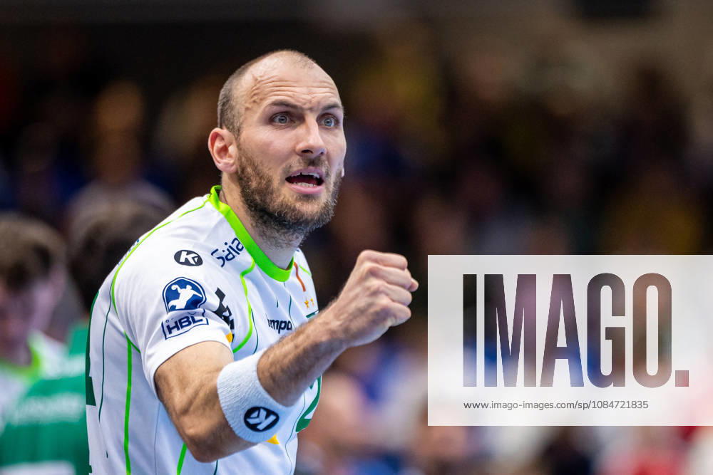Marcel Schiller, Frisch Auf Göppingen, 24, celebrates; GER, TBV Lemgo Lippe vs. Frisch Auf Göppingen, Handball, 1st Bundesliga, Matchday 9, 2026–2027 season, October 18, 2026 GER, TBV Lemgo Lippe vs. Frisch Auf Goeppingen, Handball, 1st Bundesliga, Matchday 9, 2026–2027 season, October 18, 2026 Lemgo