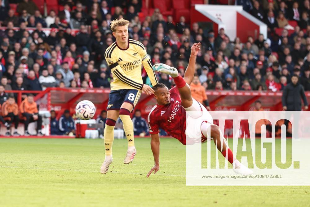 Murillo of Nottingham Forest shoots. Nottingham Forest v Arsenal, Premier League, Football, City Ground, Nottingham, UK - 18 Oct 2026Nottingham City Ground United Kingdom