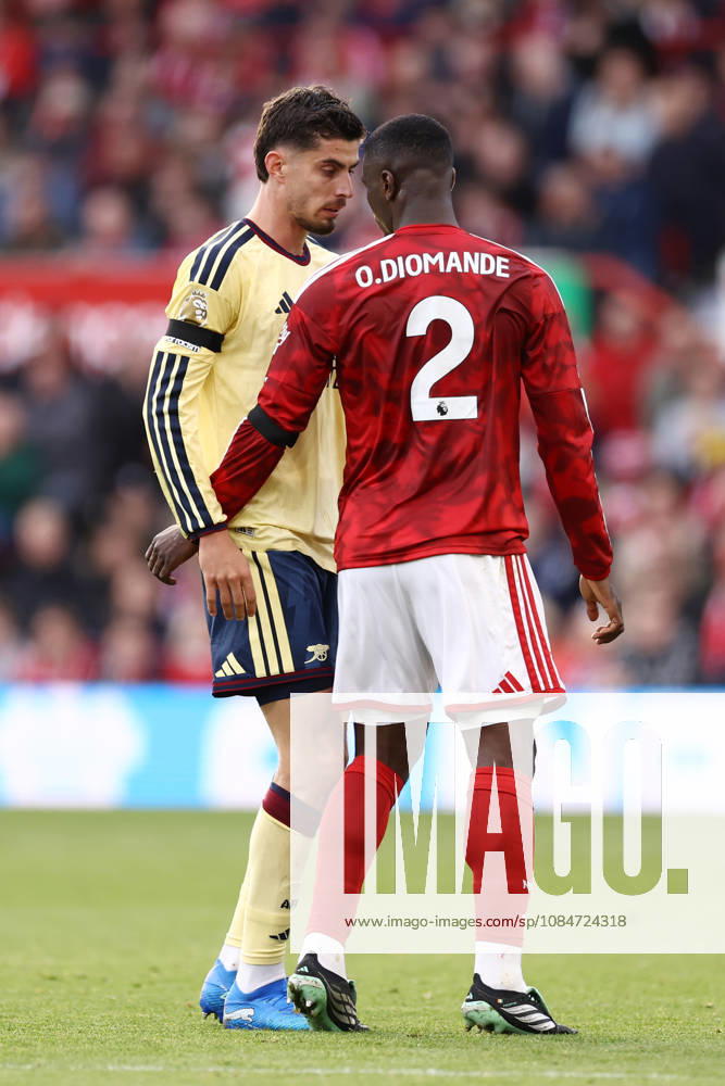 Nottingham Forest gegen Arsenal, 18. Oktober 2026, Nottingham, Premier League, Fußball: Nottingham Forest gegen Arsenal – Kai Havertz von Arsenal im Zweikampf mit Ousmande Diomande von Nottingham Forest. Foto: Jacques Feeney, Offside, Nottingham, Großbritannien