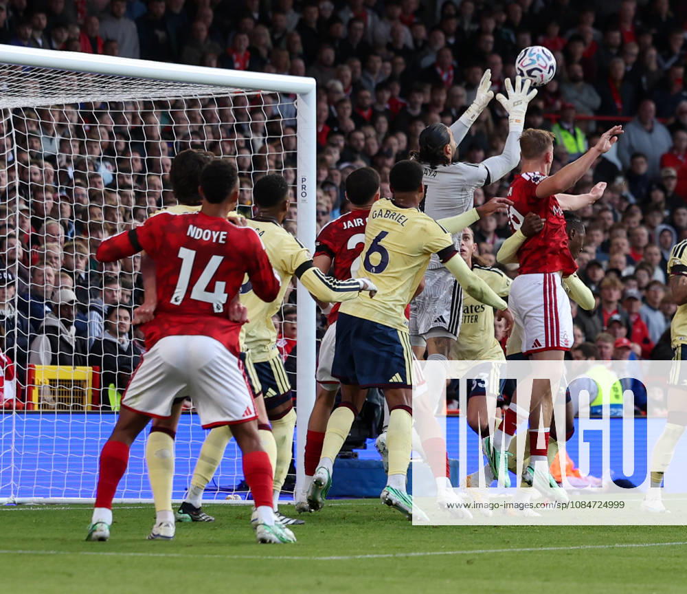Nottingham Forest v Arsenal Premier League Arsenal Goalkeeper David Raya collects the ball from a corner kick during the Premier League match at the City Ground, Nottingham 18 10 2026 UK Newspapers OUT