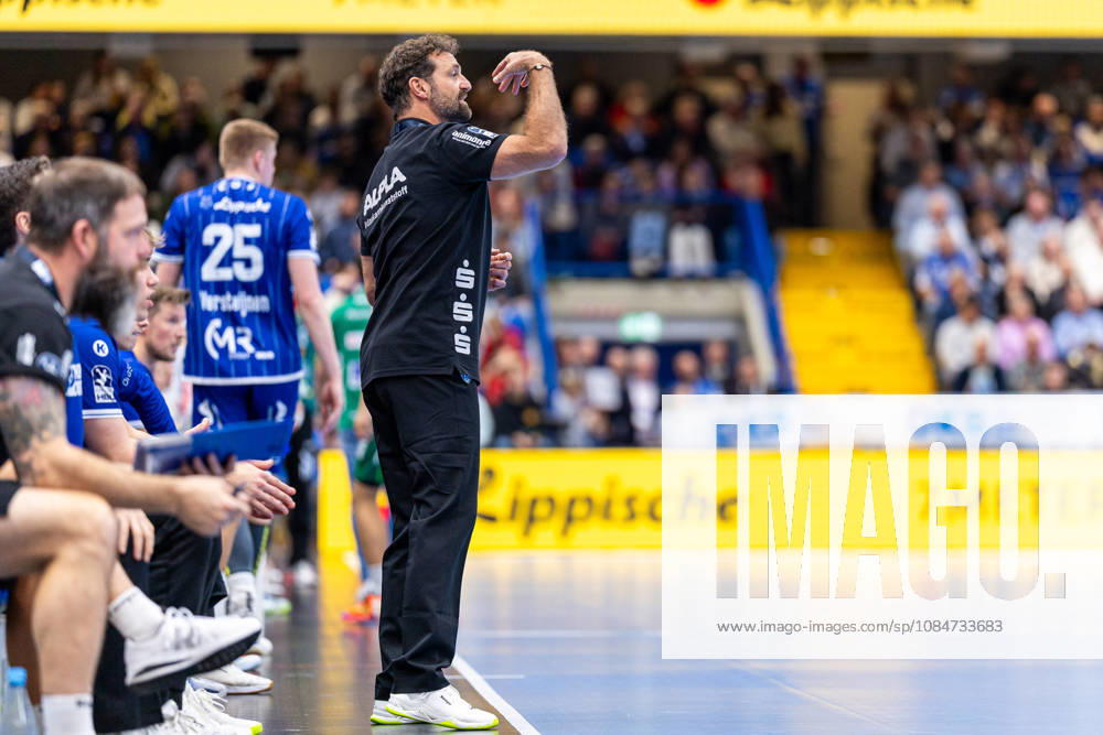 Florian Kehrmann, TBV Lemgo Lippe, coach gesturing; GER, TBV Lemgo Lippe vs. Frisch Auf Göppingen, handball, 1st Bundesliga, Matchday 9, 2026–2027 season, October 18, 2026, GER, TBV Lemgo Lippe vs. Frisch Auf Göppingen, Handball, 1st Bundesliga, Matchday 9, 2026–2027 season, October 18, 2026, Lemgo