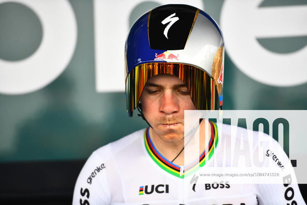 Les Herbiers, Pays De La Loire, France: Red BullÃBoraÃHansgrohes Belgian rider Remco Evenepoel competes in the Chrono des Nations in Les Herbiers, France, on October 18, 2026. Chrono Des Nations - ZUMAh284 20261018_znp_h284_011