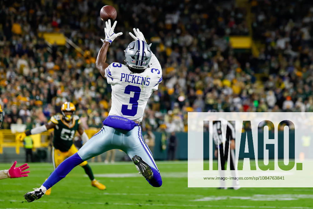 Oct 18, 2026; Green Bay, WI, USA; Dallas Cowboys wide receiver George Pickens (3) makes a catch during the NFL, American Football Herren, USA game against the Green Bay Packers at Lambeau Field. Mandatory Credit: -Cal Media. NFL 2026: Cowboys Vs Packers OCT 18 - ZUMAc04_ 20261018_zma_c04_496