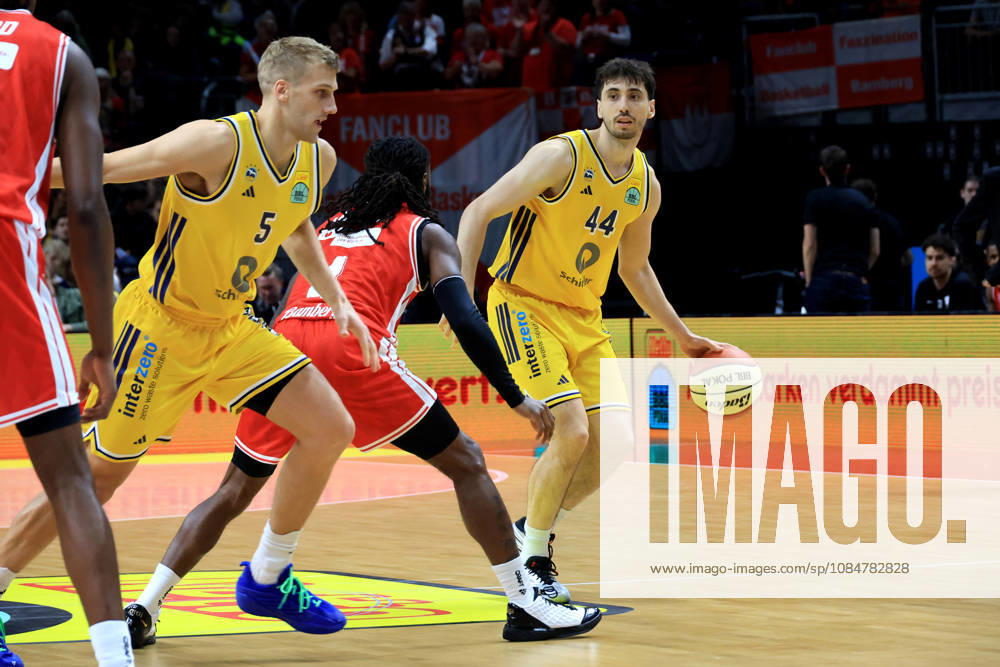Germany, GER, DEU, Basketball, BBL Cup, Day 1, 2026–2027 Season, Berlin, ALBA Berlin vs. Bamberg, Sam Griesel (ALBA Berlin) 5, Julius Boehmer (ALBA Berlin) 44, Jordan Jones (Bamberg) 4, nordphoto GmbH, Engler Berlin, Uber Arena, Berlin, Germany