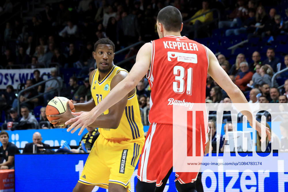 Germany, GER, DEU, Basketball, BBL Cup, Day 1, 2026–2027 Season, Berlin, ALBA Berlin vs. Bamberg, Sima Fatty Yankuba (ALBA Berlin 77), Daniel Keppeler (Bamberg 31), nordphoto GmbH, Engler Berlin, Uber Arena Berlin, Germany