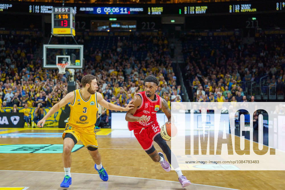 Pictured: Mylik Wilson (BMA365 Bamberg Baskets), 10; Jordan Ford (ALBA BERLIN), 3 19 10 2026; Alba Berlin vs. BMA365 Bamberg Baskets, BBL Cup Round of 16, Basketball, 2026–27 Season, Uber Arena