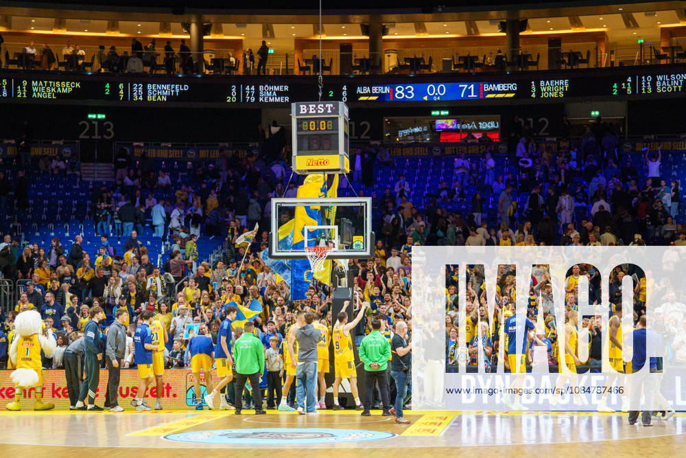 In the photo: After the game, Alba Berlin wins, celebration, joy, October 19, 2026, Alba Berlin vs. BMA365 Bamberg Baskets, BBL Cup Round of 16, basketball, 2026–27 season, Uber Arena