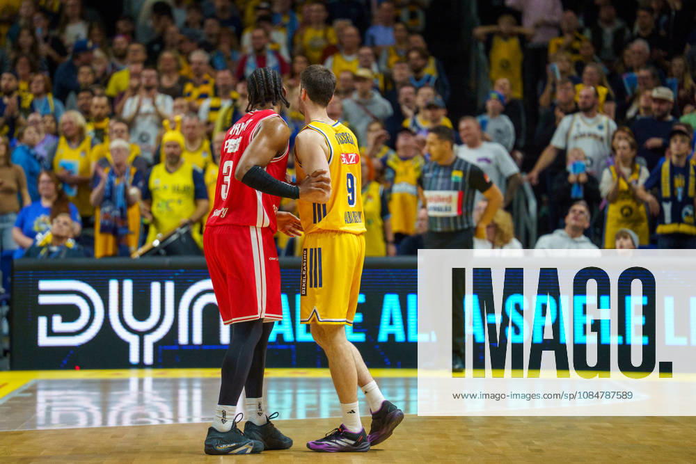 Pictured: Jonas Mattisseck (ALBA BERLIN), 9; Jordan Wright (BMA365 Bamberg Baskets), 3 19 10 2026; ALBA Berlin vs. BMA365 Bamberg Baskets, BBL Cup Round of 16, Basketball, 2026–27 Season, Uber Arena