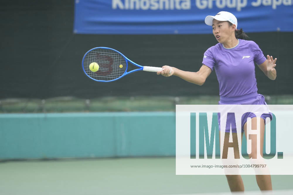 WTA, Tennis Damen Kinoshita Group Japan Open - Day 2 Shuai Zhang of China plays during her round of 32 singles match against Tereza Valentova of the Czech Republic at the 2026 Kinoshita Group Japan Open Women s tennis tournament at Utsubo Tennis Center in Osaka, Japan, on October 20, 2026. Osaka Japan