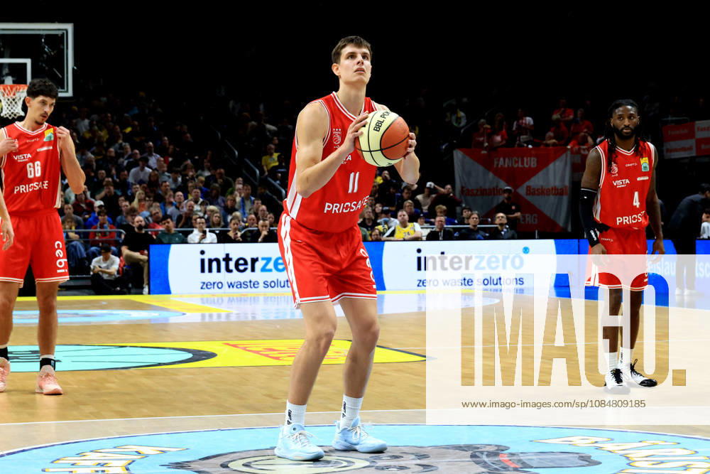 Germany, GER, DEU, Basketball, BBL Cup, Day 1, 2026–2027 Season, Berlin, ALBA Berlin vs. Bamberg; Free throw by Richard Balint (Bamberg); 11 nordphoto GmbH; Engler; Berlin; Uber Arena; Berlin; Germany