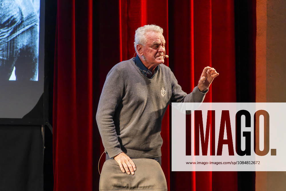 Mindelheim, Unterallgäu: Sepp Maier, the former goalkeeper for FC Bayern Munich, is going on tour with Sepp Maier Live, a show about his life as a soccer player, across the stages of Bavaria.