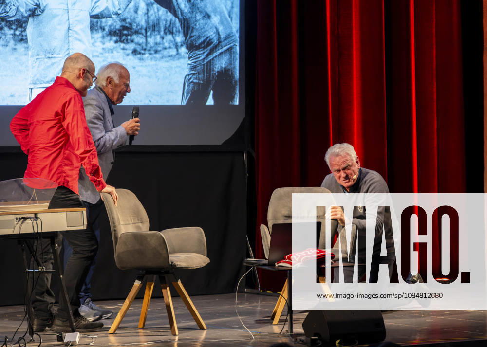 Mindelheim, Unterallgäu—Sepp Maier, the former goalkeeper for FC Bayern Munich, is going on tour with his autobiography, Sepp Maier Live, performing on stages across Bavaria. Sepp Maier is joined on stage by Franz Bulle Roth, a former Bayern player, and hosted by Tobias Bücklein.
