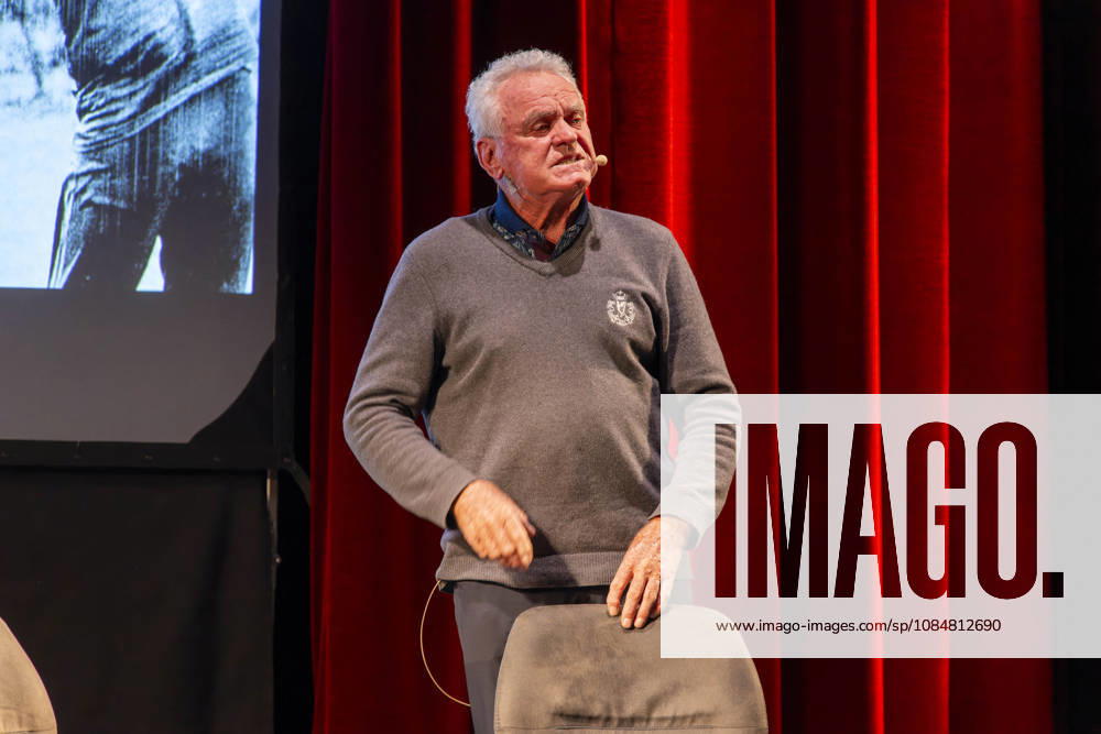 Mindelheim, Unterallgäu: Sepp Maier, the former goalkeeper for FC Bayern Munich, is going on tour with Sepp Maier Live, a show about his life as a soccer player, across the stages of Bavaria.