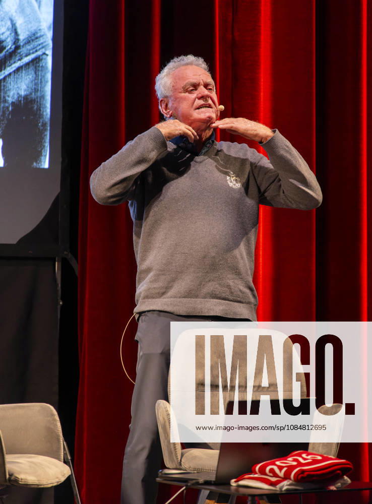 Mindelheim, Unterallgäu: Sepp Maier, the former goalkeeper for FC Bayern Munich, is going on tour with Sepp Maier Live, a show about his life as a soccer player, across the stages of Bavaria.