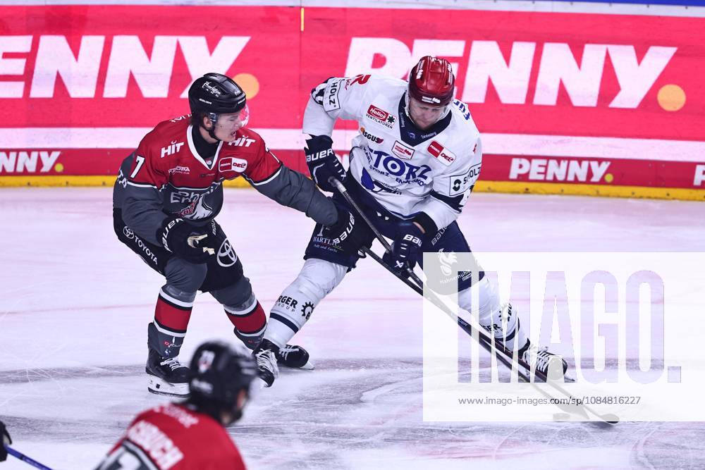 Alexander Karachun (Schwenninger Wild Wings), 47, in a one-on-one battle with Carlos Haendel (Kölner Haie), 07 GER, Kölner Haie vs. Schwenninger Wild Wings, ice hockey, Penny DEL, Matchday 49, 2026–2027 season, October 20, 2026, GER, Cologne Sharks vs. Schwenningen Wild Wings, Ice Hockey, Penny DEL, Matchday 49, 2026–2027 Season, October 20, 2026, Cologne