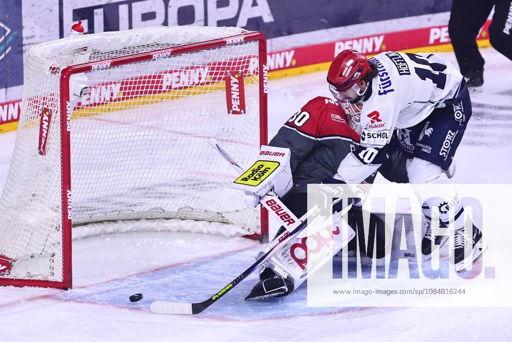 Mirko Hoefflin (Schwenninger Wild Wings, 10) fails to score on this shot against Janne Juvonen (Kölner Haie, 30) GER, Kölner Haie vs. Schwenninger Wild Wings, Ice Hockey, Penny DEL, Matchday 49, 2026–2027 season, October 20, 2026 GER, Cologne Sharks vs. Schwenninger Wild Wings, Ice Hockey, Penny DEL, Matchday 49, 2026–2027 season, October 20, 2026, Cologne