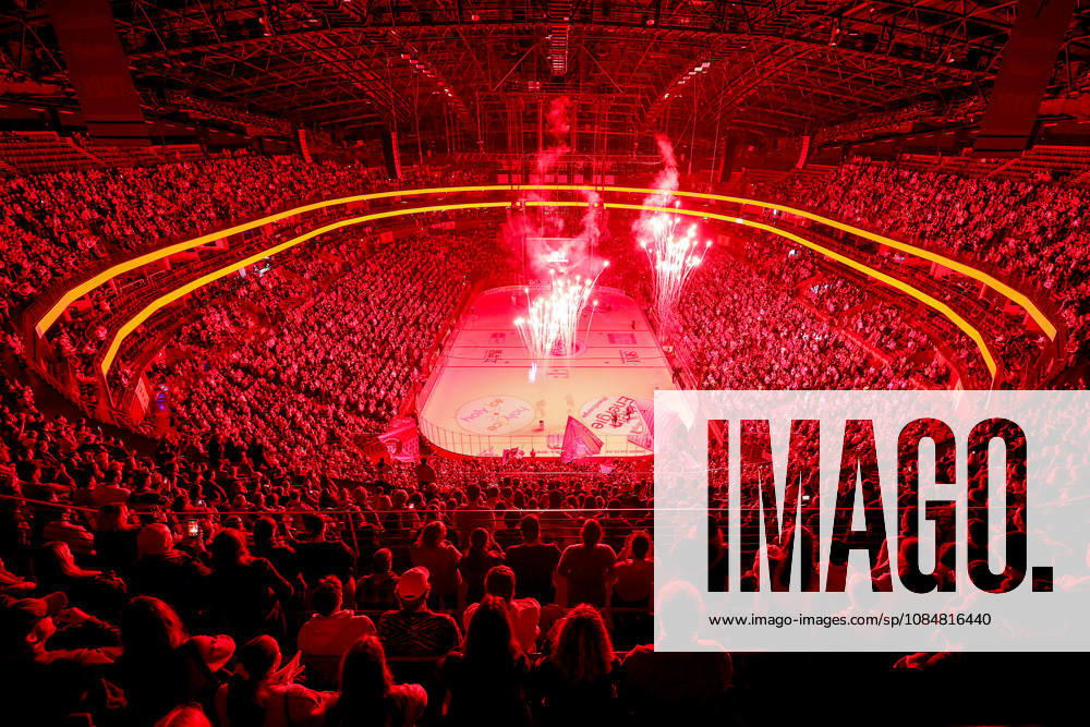 Ice Hockey, DEL, Kölner Haie vs. Schwenninger Wild Wings, Matchday 49, 2026–27 Season, Lanxess Arena Cologne, Interior view of the arena, Haie’s pre-game show featuring fire and pyrotechnics, North Rhine-Westphalia, Germany