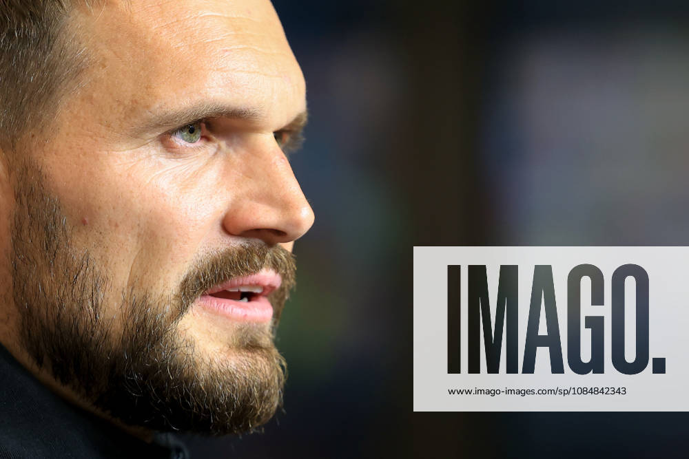 SOCCER - UEFA EL, Sturm vs Marseille GRAZ,AUSTRIA,21.OCT.26 - SOCCER - UEFA Europa League, SK Sturm Graz vs Olympique de Marseille, preview, press conference, PK, Pressekonferenz Sturm. Image shows head coach Fabio Ingolitsch (Sturm). GEPAxpictures Buehner-Weinrauch