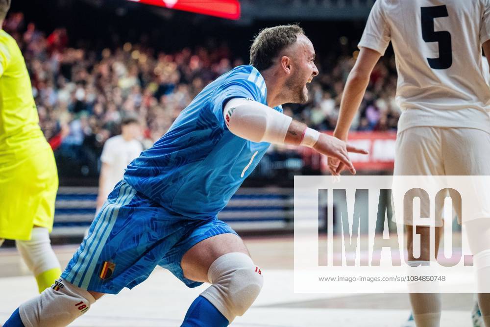 Belgium vs Slovenia - FIFA Futsal World Cup 2028 Main Round Group Phase ANTWERPEN, BELGIUM - OCTOBER 21 : Vrancken Dries goalkeeper of Red Devils Futsal celebrates scoring a goal during the FIFA Futsal World up 2028 main round group phase at the Lotto Arena on October 21, 2026 in Antwerpen, Belgium, 21 10 2026 Antwerpen Belgium
