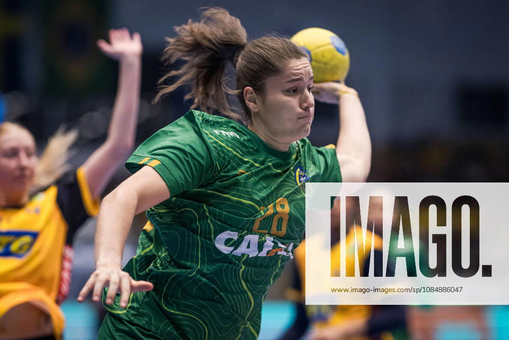 Handball, Women, International Friendly, Sweden vs. Brazil, October 22, 2022: Micaela Rodrigues of Brazil during the international friendly handball match between Sweden and Brazil on October 22, 2026 in Alingsas. Photo by Christoffer Borg Mattisson, BILDBYRÅN COP 261 CB0565 handball, Swedish national handball team, Sweden, Brazil, women s national team, BBeng