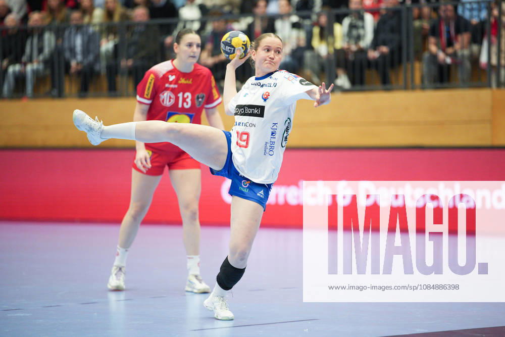 TULLN AN DER DONAU , OESTERREICH - OCTOBER 22: Frida Olsen aus Faroer und Martina Maticevic aus Oesterreich waehrend des Handball, Frauen-Nationalteam, Testspiel: Oesterreich vs. Faeroeer in der Josef-Welser-Sporthalle am October 22, 2026 in Tulln an der Donau , OESTERREICH, NIEDEROESTERREICH. TULLN AN DER DONAU, AUSTRIA - OCTOBER 22: Frida Olsen of the Faroe Islands and Martina Maticevic of Austria during the women s international handball friendly match between Austria and the Faroe Islands at the Josef-Welser-Sporthalle on October 22, 2026 in Tulln an der Donau, AUSTRIA, LOWER AUSTRIA.
