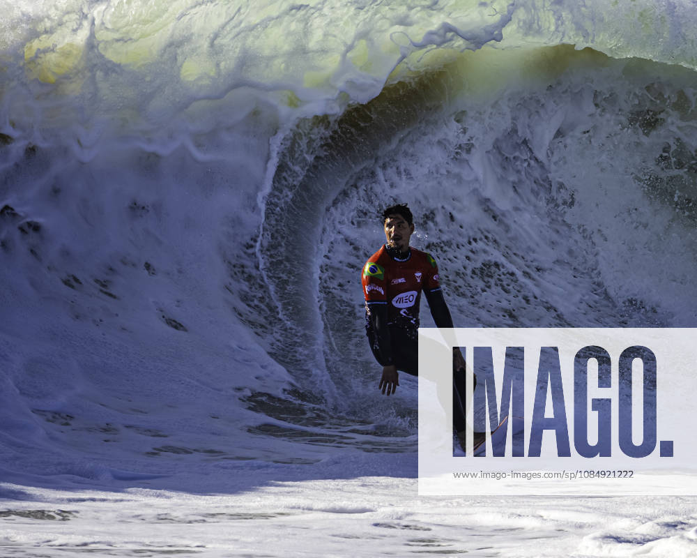 Gabriel Medina in action during the Final of the World Surf League - MEO Rip Curl Pro Portugal at Supertubos Beach on October 23, 2026, in Peniche, Portugal. Surf 2026: WSL - MEO RIP CURL PRO - ZUMAr200 20261023_zsp_r200_017
