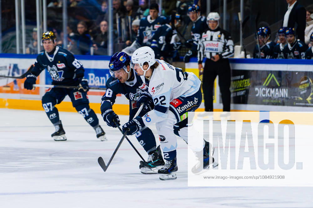 Kassel, Germany, October 22, 2026; DEL2 2026–2027, Game 11: Kassel Huskies vs. Blue Devils Weiden. Pictured, from left, in a face-off: Darren Mieszkowski (ECK) and Yuma Grimm (BDW) at Probonio Arena in Hesse.