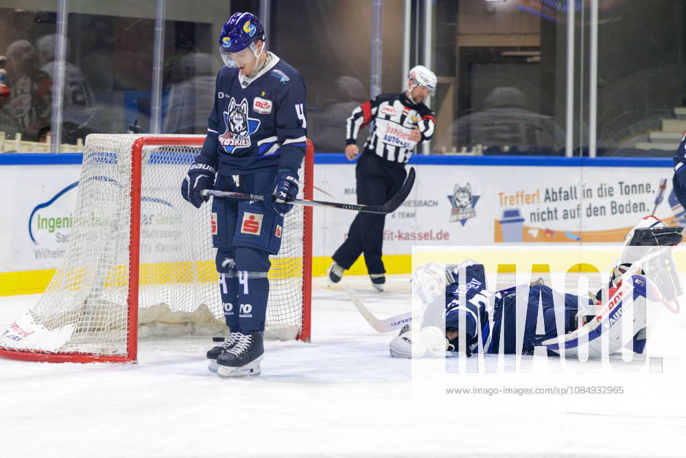 Ice hockey, Eishockey Men - DEL2 - EC Kassel Huskies vs Blue Devils Weiden Season 2026 2027 Leonhard Korus (L) of EC Kassel Huskies looks down after goal from Weiden and goalkeeper Leon Willerscheid (R) of EC Kassel Huskies lays on the ice during the DEL2 ice hockey match between EC Kassel Huskies and Blue Devils Weiden in Kassel, Germany, 23 October 2026. Kassel entered the match in second place in the standings, while Weiden were ranked 12th. Hesse