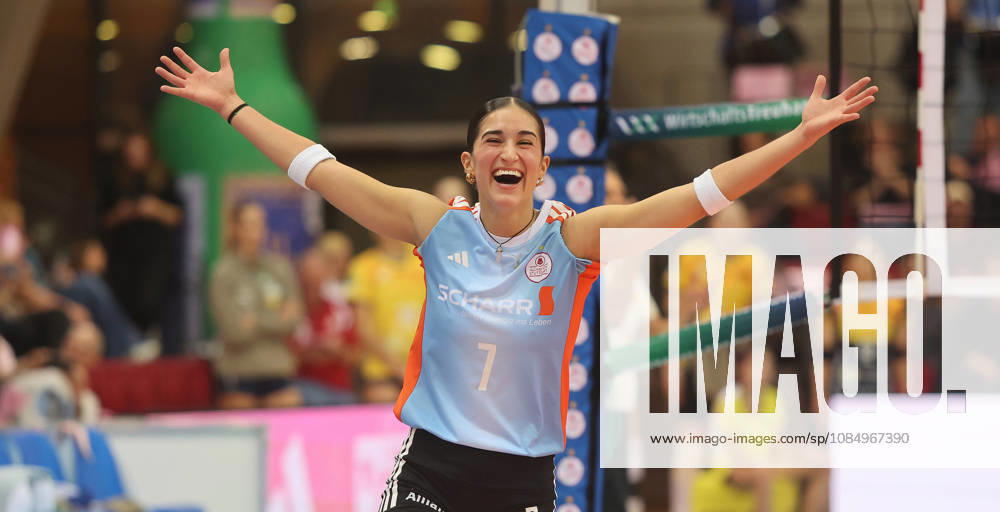 Stuttgart, DEKRA Bundesliga Volleyball: Allianz MTV Stuttgart vs. VfB Suhl LOTTO Thüringen, Fabiana Mattis (Stgt)