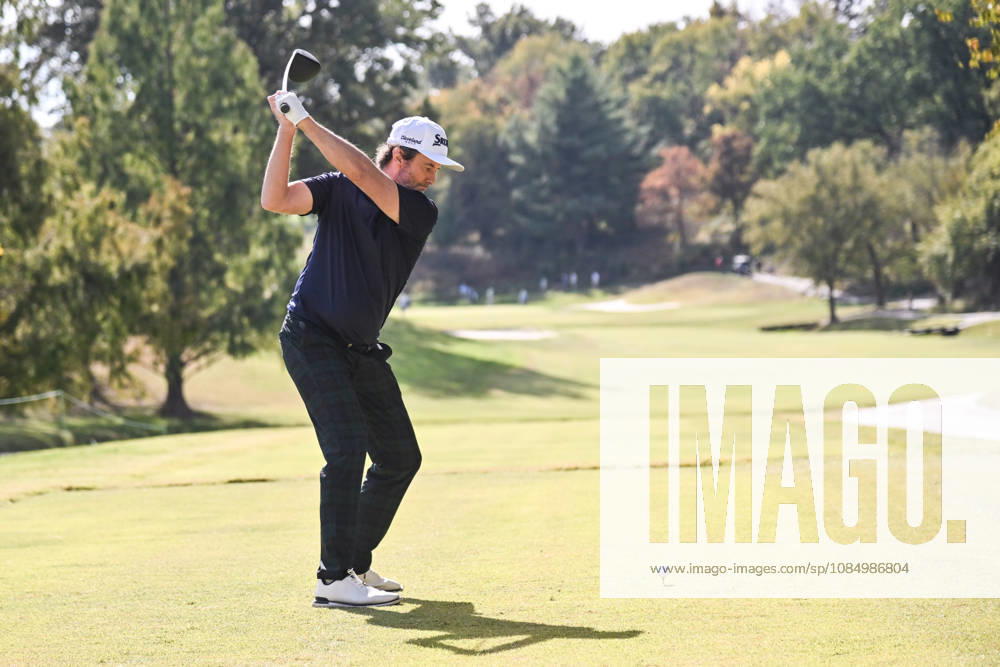 ST. LOUIS , MO - OCTOBER 24: Mark Hensby of Australia starts his swing for his tee shot on the fifth hole during the second round of the PGA, Golf Herren TOUR Champions Stifel Charity Classic on Saturday October 24th, 2026 at Norwood Hills Country Club in St. Louis, MO (Photo by Rick Ulreich Icon Sportswire) GOLF: OCT 24 PGA TOUR Champions Stifel Charity Classic Icon4304249