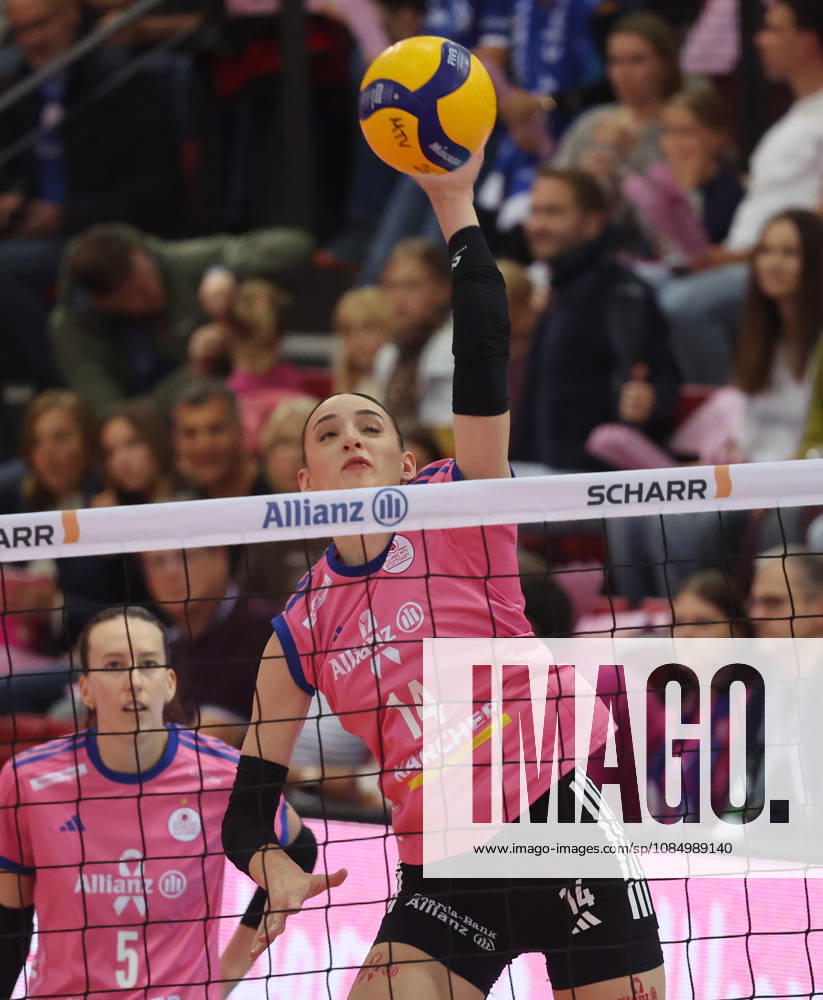 Stuttgart, DEKRA Bundesliga Volleyball: Allianz MTV Stuttgart vs. VfB Suhl LOTTO Thüringen, Jordan Iliff, Stuttgart