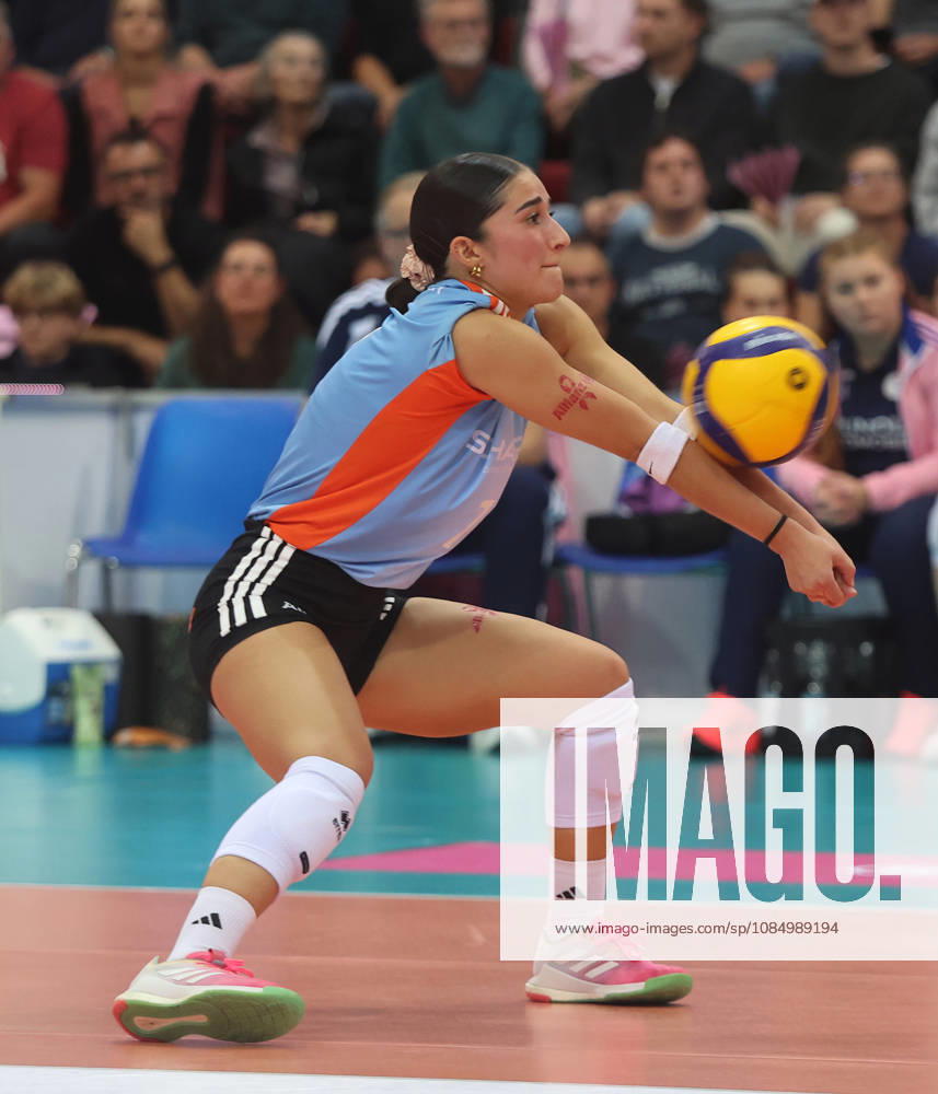Stuttgart, DEKRA Bundesliga Volleyball: Allianz MTV Stuttgart vs. VfB Suhl LOTTO Thüringen, Fabiana Mottis Stgt