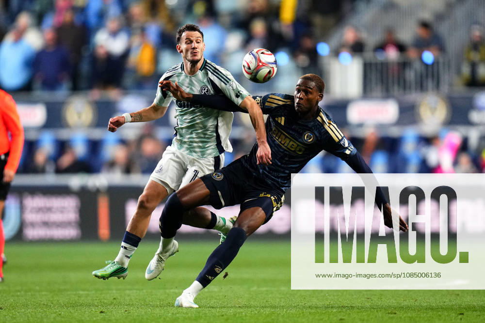 Philadelphia Union Defender Neil Pierre (44) and New England Revolution Midfielder Daniel Gazdag (16) battle for the ball during the first half of an MLS, Fussball Herren, USA match at Subaru Park in Chester, Pennsylvania. CSM Chester United States of America - ZUMAc04_ 20261024_zma_c04_241