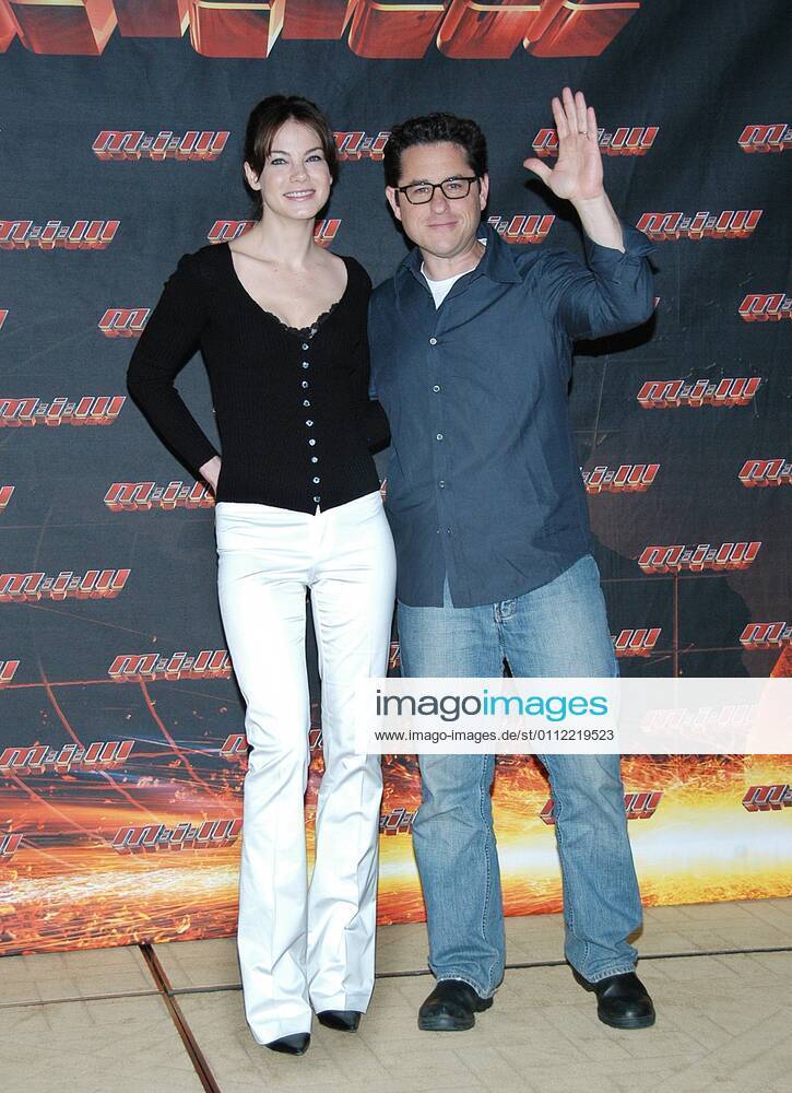 Eventpress Mathias Krohn Copyright IMAGO Mathias Krohn Date 28 04 2006 Topic Photocall for the movie MISSION IMPOSSIBLE 3 with director J J Abrams and actress Michelle Monaghan at Hotel Adlon in Berlin on 28 04 2006