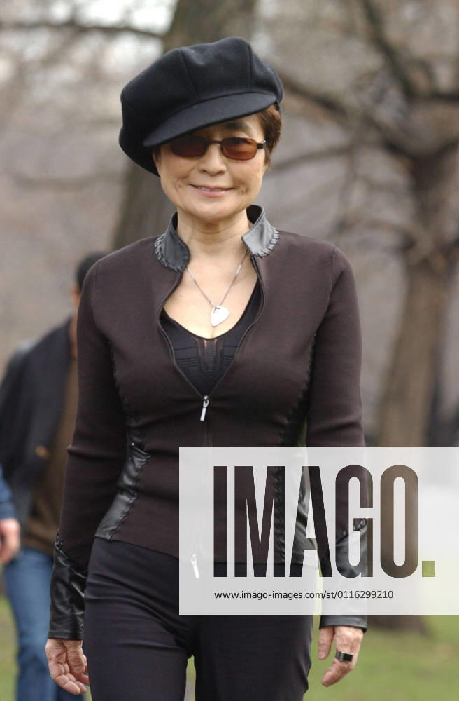 Yoko Ono,shown here in Central Park,out for a stroll.photo C.Neil DeCrescenzo Manhattan USA - ZUMAd57_ 20210402_znp_d57_002