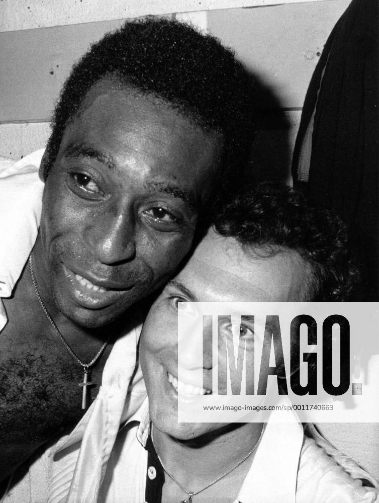Pele (li.) und Franz Beckenbauer (beide Cosmos New York)