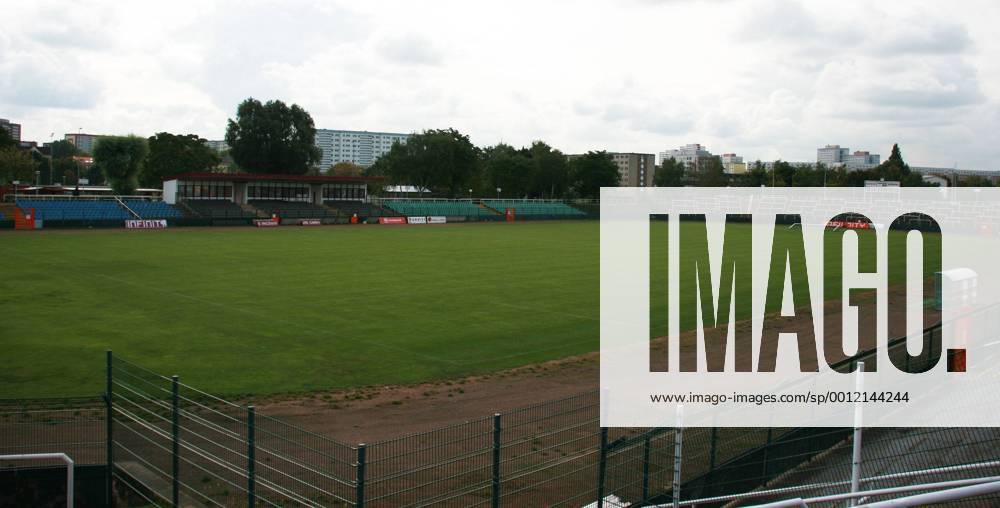 Stadion im Sportforum Hohenschönhausen in Berlin, Heimspielstätte des BFC Dynamo - Deutschland,Fußball