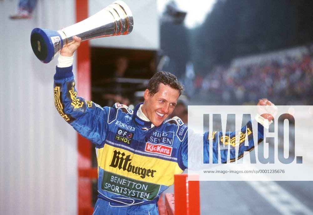 Michael Schumacher (Deutschland Benetton Renault) gewinnt den Großen Preis von Belgien 1995 Motorsport Grand Prix Herren Großer Preis von Belgien 1995, Formel 1 Weltmeisterschaft, F1, F, GP, WM, Vdig Einzelbild Spa-Francorchamps Freude,