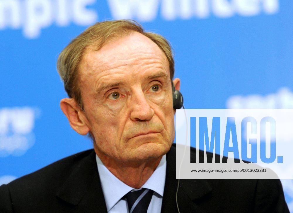 ITAR-TASS: SOCHI, RUSSIA. MARCH 13, 2013. Jean-Claude Killy, chairman of the IOC coordination commission, at a press conference following ninth visit of IOC Coordination Commission to Sochi. RE1163DA
