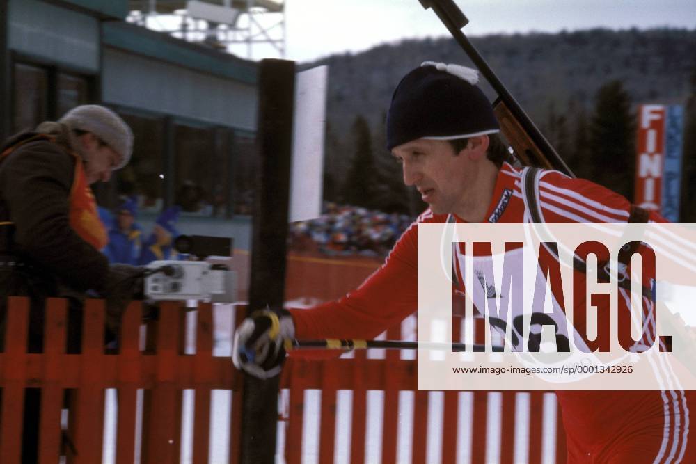 Alexander Tichonow (Sowjetunion) Biathlon OS Winter Herren Olympische Winterspiele 1980, Olympia, Olympiade, Spiele, 10km, 10 km, Kilometer, Vdia Einzelbild Lake Placid Dynamik,