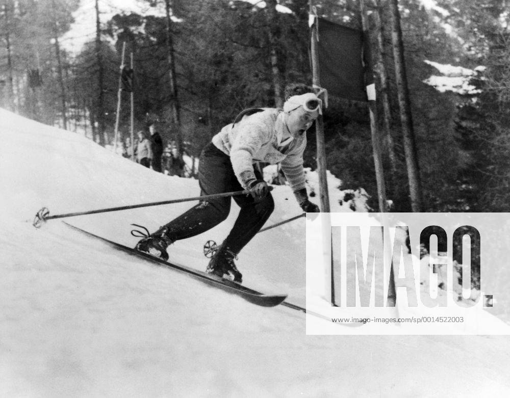 1956 Winter Olympic Games - Cortina dâÄAmpezzo, Italy Anton Sailer of Austria wins the giant slalom on 31st January 1956. Picture shows Ski Champion Tony Sailer winning a gold medal in the Winter Olympics at Cortina when he won the Giant Slalom event. He went on to become the first man to win all three alpine skiing events in the same olympics - Â UnitedArchives01026129